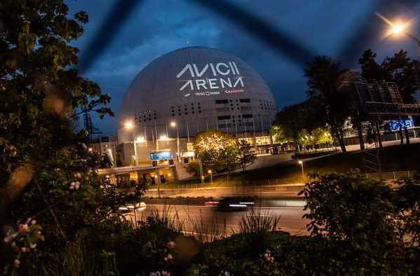Aviciiの母国スウェーデンの象徴的なアリーナが「Avicii Arena」に名称変更！