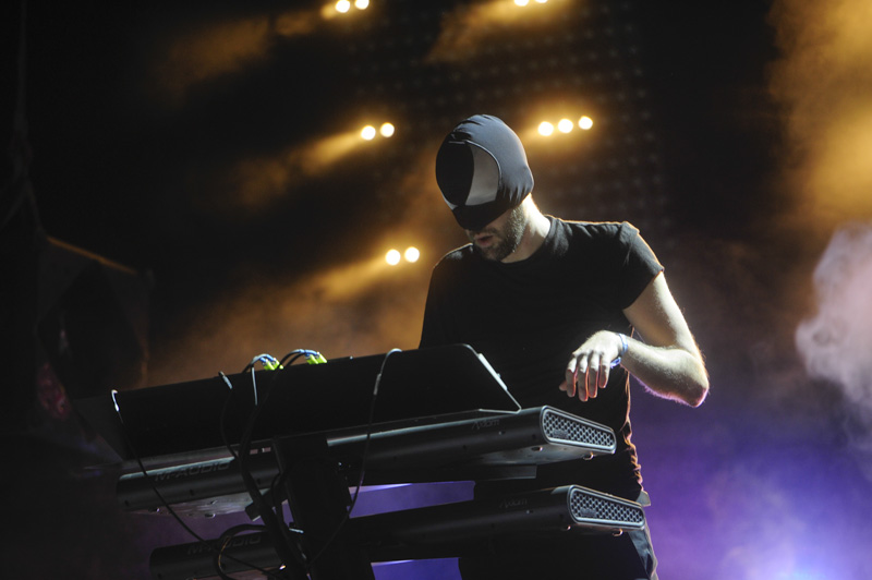 bloody_beetroots-electric_daisy_carnival_mexico_2014-5